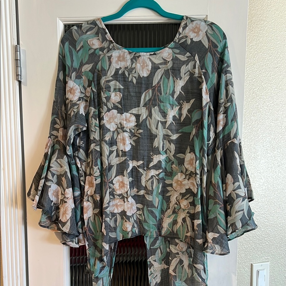 Floral Bell Sleeve Top - Gray and Green